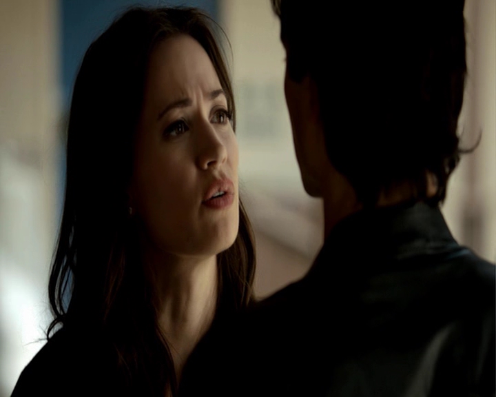 VampireDiaries-dot-nl_VampireDiaries-8x06DetouredOnSomeRandomBackwoodsPathToHell-deletedscenes0101.jpg