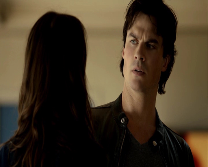 VampireDiaries-dot-nl_VampireDiaries-8x06DetouredOnSomeRandomBackwoodsPathToHell-deletedscenes0111.jpg