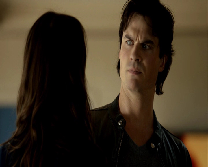 VampireDiaries-dot-nl_VampireDiaries-8x06DetouredOnSomeRandomBackwoodsPathToHell-deletedscenes0113.jpg