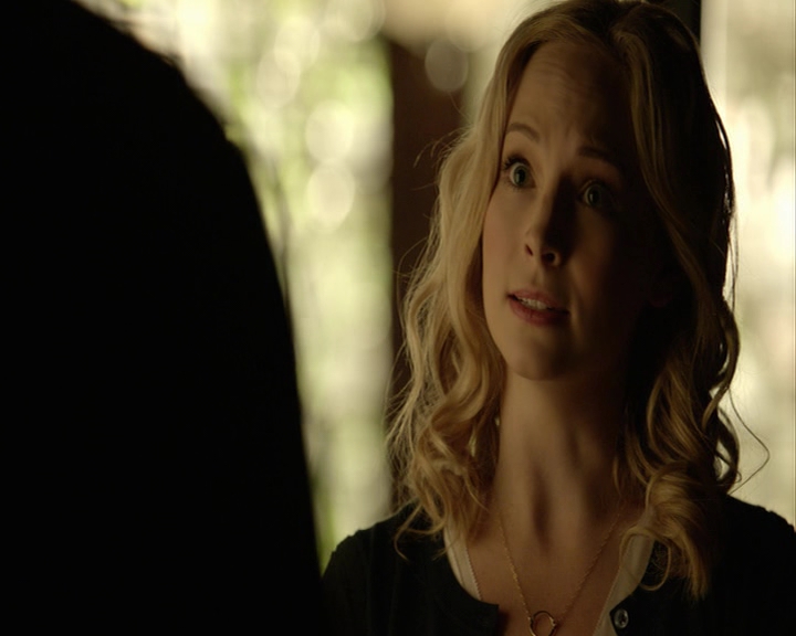 VampireDiaries-dot-nl_VampireDiaries-8x14ItsBeenAHellOfARide-deletedscenes0060.jpg