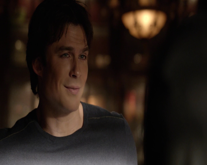 VampireDiaries-dot-nl_VampireDiaries-8x15WherePlanningAJuneWedding-deletedscenes0027.jpg