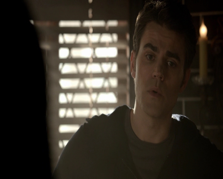 VampireDiaries-dot-nl_VampireDiaries-8x15WherePlanningAJuneWedding-deletedscenes0031.jpg