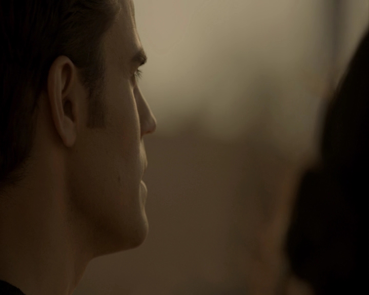 VampireDiaries-dot-nl_VampireDiaries-8x15WherePlanningAJuneWedding-deletedscenes0115.jpg