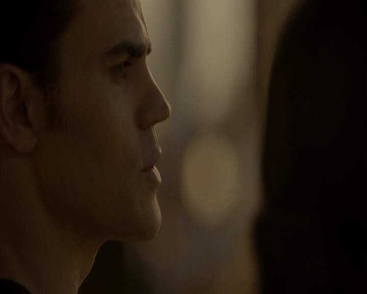 VampireDiaries-dot-nl_VampireDiaries-8x15WherePlanningAJuneWedding-deletedscenes0131.jpg