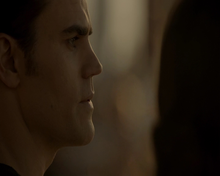 VampireDiaries-dot-nl_VampireDiaries-8x15WherePlanningAJuneWedding-deletedscenes0132.jpg