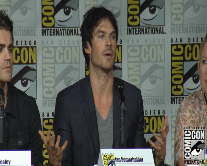 VampireDiaries-dot-nl_VampireDiaries-S8-2016Comic-ConPanel0231.jpg