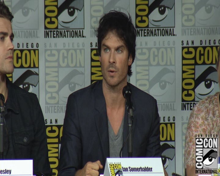 VampireDiaries-dot-nl_VampireDiaries-S8-2016Comic-ConPanel0242.jpg