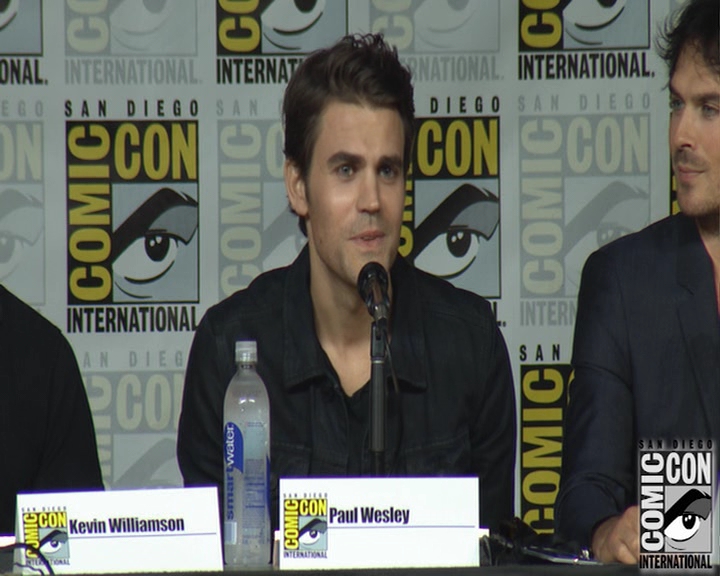 VampireDiaries-dot-nl_VampireDiaries-S8-2016Comic-ConPanel0294.jpg