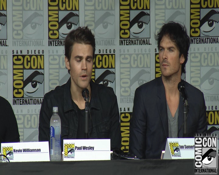 VampireDiaries-dot-nl_VampireDiaries-S8-2016Comic-ConPanel0318.jpg