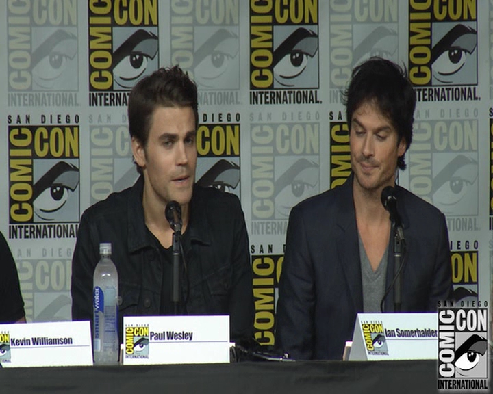 VampireDiaries-dot-nl_VampireDiaries-S8-2016Comic-ConPanel0338.jpg