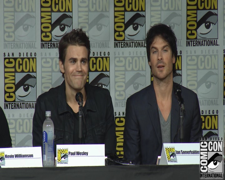 VampireDiaries-dot-nl_VampireDiaries-S8-2016Comic-ConPanel0339.jpg