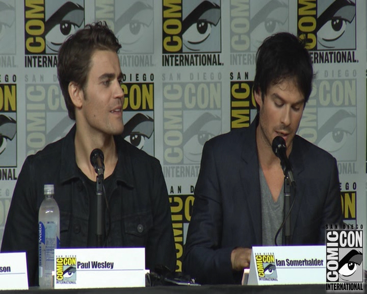 VampireDiaries-dot-nl_VampireDiaries-S8-2016Comic-ConPanel0571.jpg