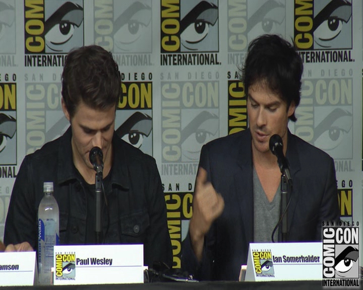 VampireDiaries-dot-nl_VampireDiaries-S8-2016Comic-ConPanel0575.jpg