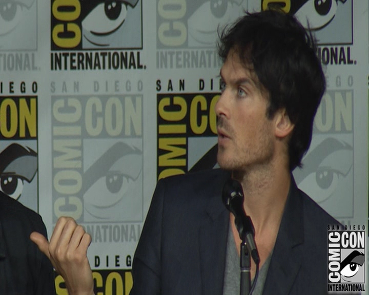 VampireDiaries-dot-nl_VampireDiaries-S8-2016Comic-ConPanel0583.jpg