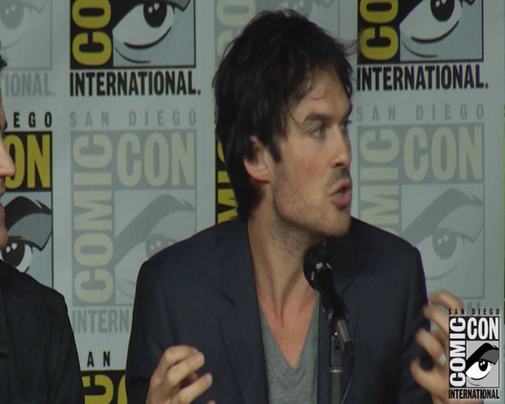 VampireDiaries-dot-nl_VampireDiaries-S8-2016Comic-ConPanel0587.jpg