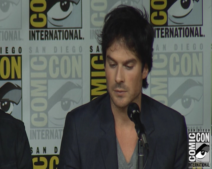 VampireDiaries-dot-nl_VampireDiaries-S8-2016Comic-ConPanel0593.jpg