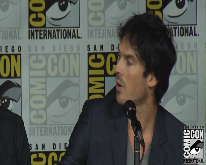 VampireDiaries-dot-nl_VampireDiaries-S8-2016Comic-ConPanel0594.jpg