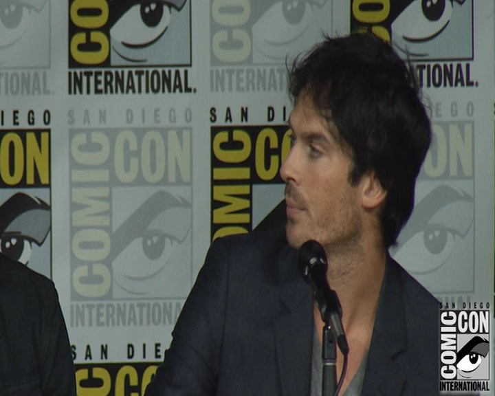 VampireDiaries-dot-nl_VampireDiaries-S8-2016Comic-ConPanel0595.jpg