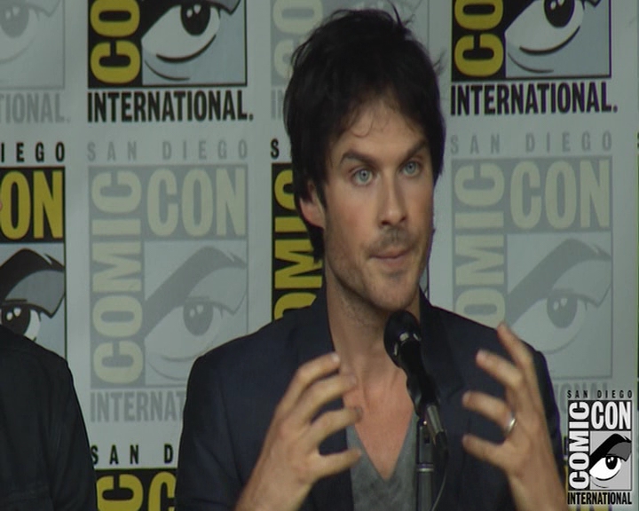 VampireDiaries-dot-nl_VampireDiaries-S8-2016Comic-ConPanel0600.jpg