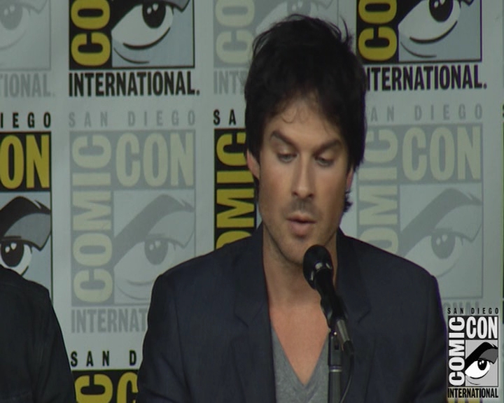 VampireDiaries-dot-nl_VampireDiaries-S8-2016Comic-ConPanel0606.jpg