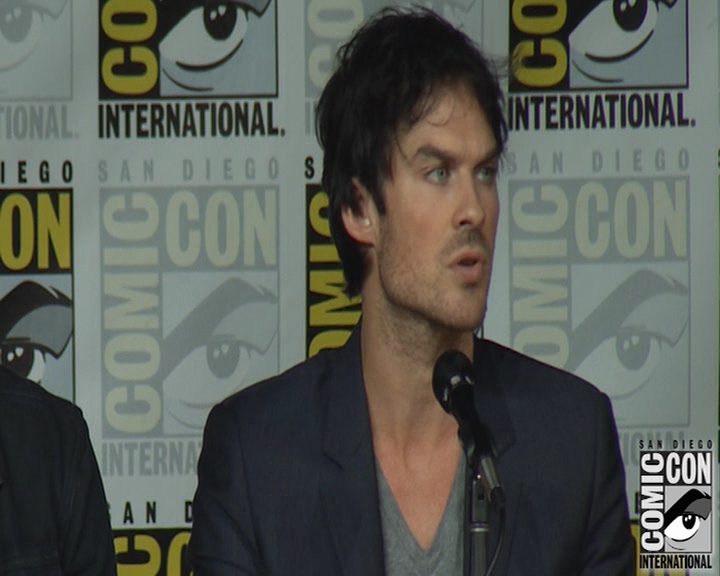 VampireDiaries-dot-nl_VampireDiaries-S8-2016Comic-ConPanel0609.jpg