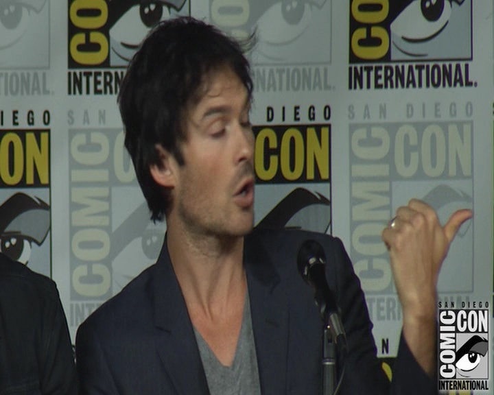 VampireDiaries-dot-nl_VampireDiaries-S8-2016Comic-ConPanel0611.jpg