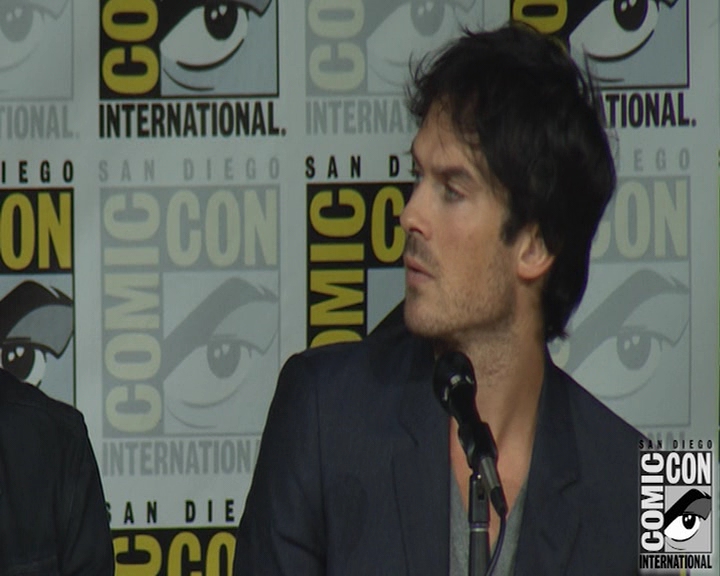 VampireDiaries-dot-nl_VampireDiaries-S8-2016Comic-ConPanel0613.jpg