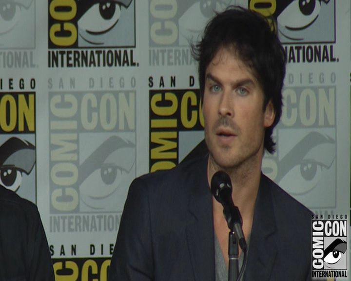 VampireDiaries-dot-nl_VampireDiaries-S8-2016Comic-ConPanel0619.jpg