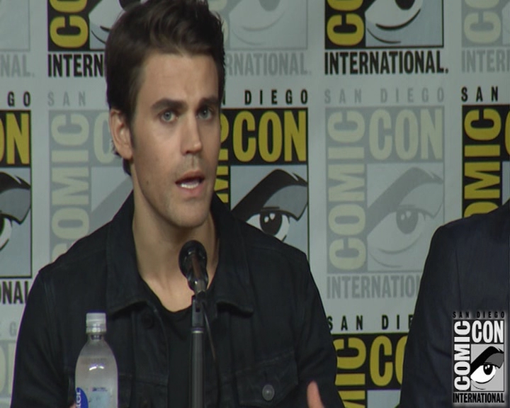 VampireDiaries-dot-nl_VampireDiaries-S8-2016Comic-ConPanel0631.jpg