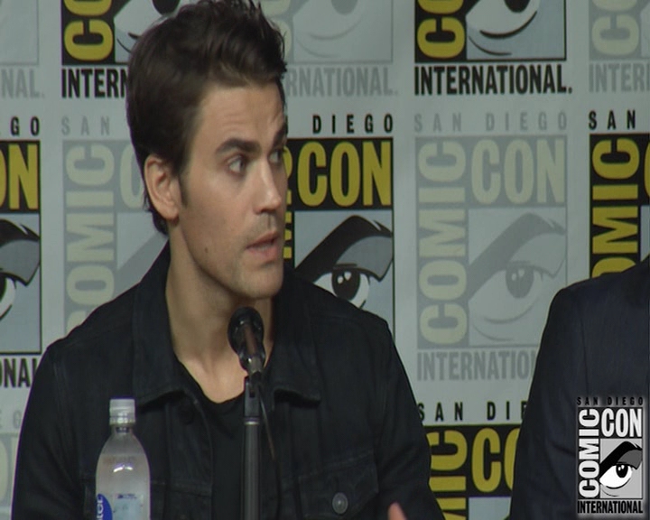 VampireDiaries-dot-nl_VampireDiaries-S8-2016Comic-ConPanel0633.jpg