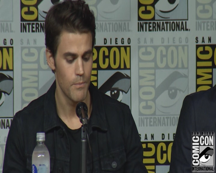 VampireDiaries-dot-nl_VampireDiaries-S8-2016Comic-ConPanel0634.jpg