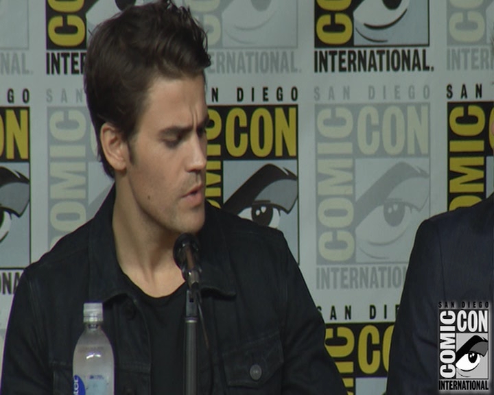 VampireDiaries-dot-nl_VampireDiaries-S8-2016Comic-ConPanel0637.jpg