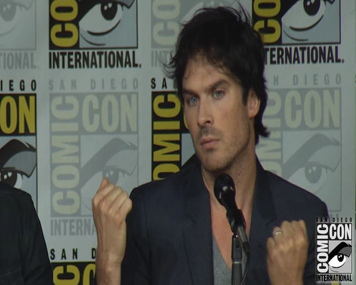 VampireDiaries-dot-nl_VampireDiaries-S8-2016Comic-ConPanel0648.jpg