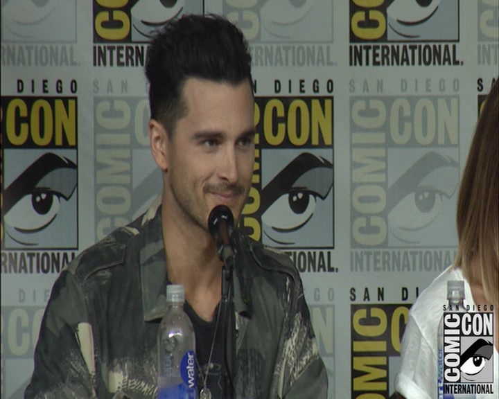 VampireDiaries-dot-nl_VampireDiaries-S8-2016Comic-ConPanel0727.jpg