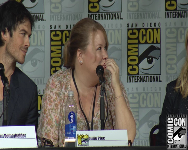 VampireDiaries-dot-nl_VampireDiaries-S8-2016Comic-ConPanel0749.jpg