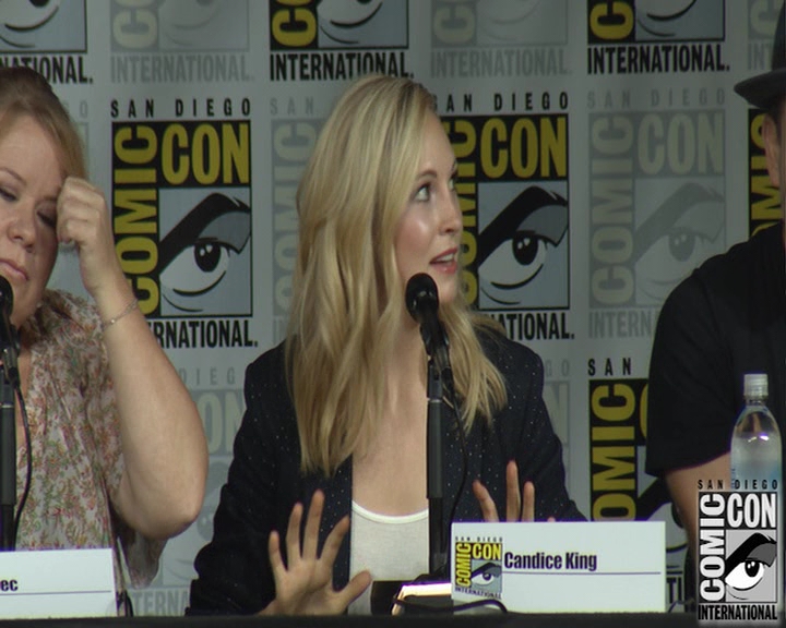 VampireDiaries-dot-nl_VampireDiaries-S8-2016Comic-ConPanel0801.jpg