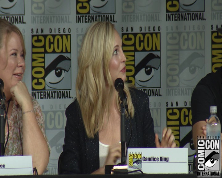 VampireDiaries-dot-nl_VampireDiaries-S8-2016Comic-ConPanel0822.jpg