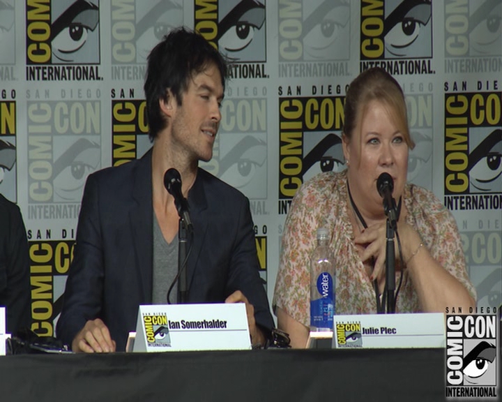 VampireDiaries-dot-nl_VampireDiaries-S8-2016Comic-ConPanel0828.jpg