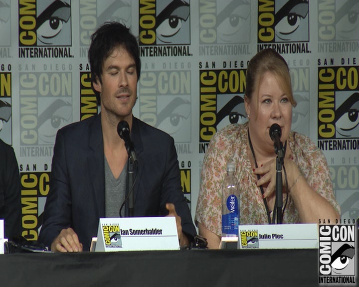 VampireDiaries-dot-nl_VampireDiaries-S8-2016Comic-ConPanel0829.jpg