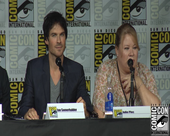 VampireDiaries-dot-nl_VampireDiaries-S8-2016Comic-ConPanel0830.jpg