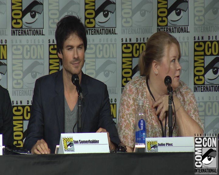 VampireDiaries-dot-nl_VampireDiaries-S8-2016Comic-ConPanel0832.jpg