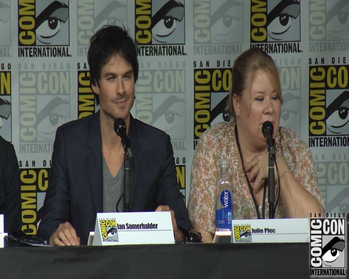 VampireDiaries-dot-nl_VampireDiaries-S8-2016Comic-ConPanel0833.jpg