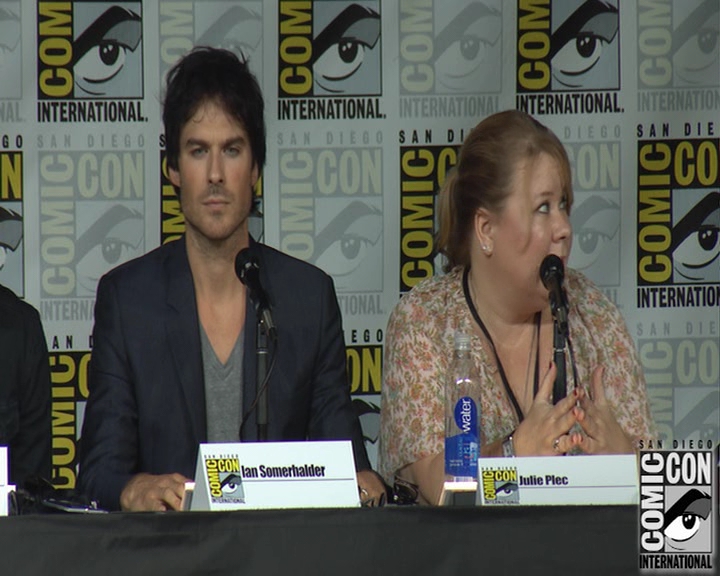 VampireDiaries-dot-nl_VampireDiaries-S8-2016Comic-ConPanel0856.jpg