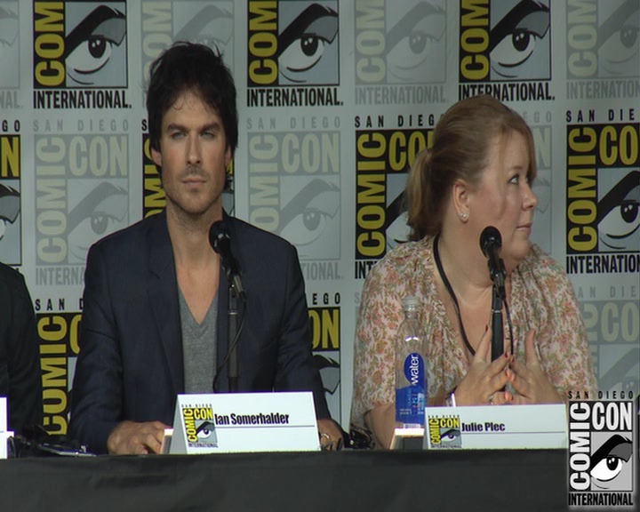 VampireDiaries-dot-nl_VampireDiaries-S8-2016Comic-ConPanel0857.jpg