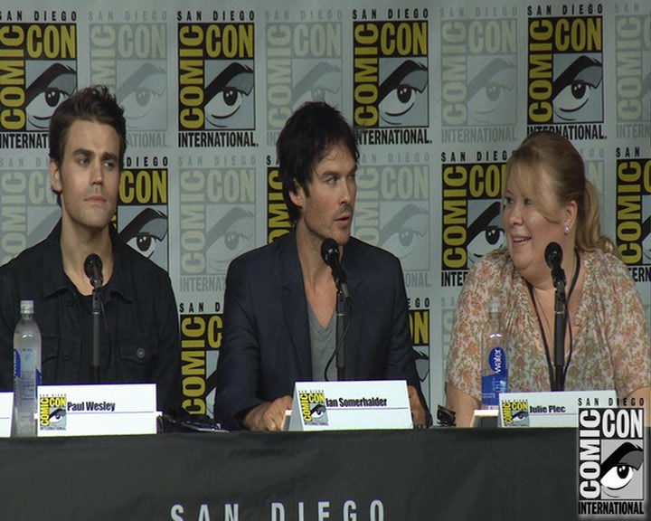 VampireDiaries-dot-nl_VampireDiaries-S8-2016Comic-ConPanel0900.jpg