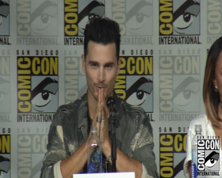 VampireDiaries-dot-nl_VampireDiaries-S8-2016Comic-ConPanel0964.jpg