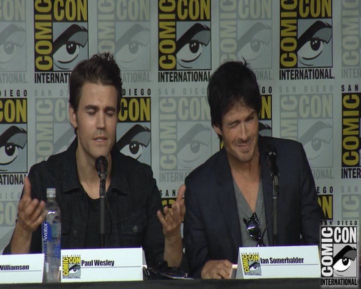 VampireDiaries-dot-nl_VampireDiaries-S8-2016Comic-ConPanel1014.jpg