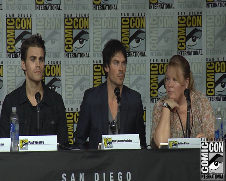 VampireDiaries-dot-nl_VampireDiaries-S8-2016Comic-ConPanel1042.jpg