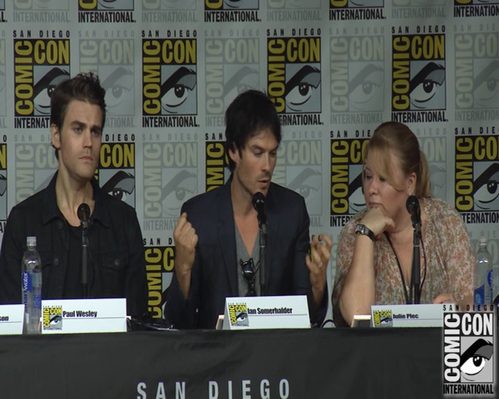 VampireDiaries-dot-nl_VampireDiaries-S8-2016Comic-ConPanel1047.jpg