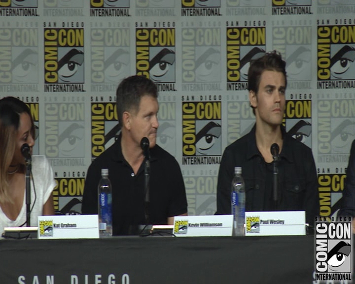 VampireDiaries-dot-nl_VampireDiaries-S8-2016Comic-ConPanel1068.jpg